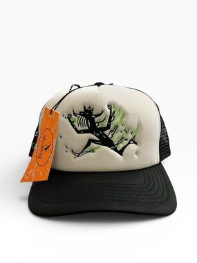 NWT Reigning Fury Creature Graphic TruckerHat